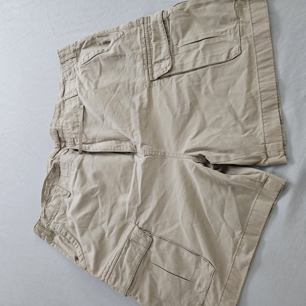 Men's Tan Cargo Shorts